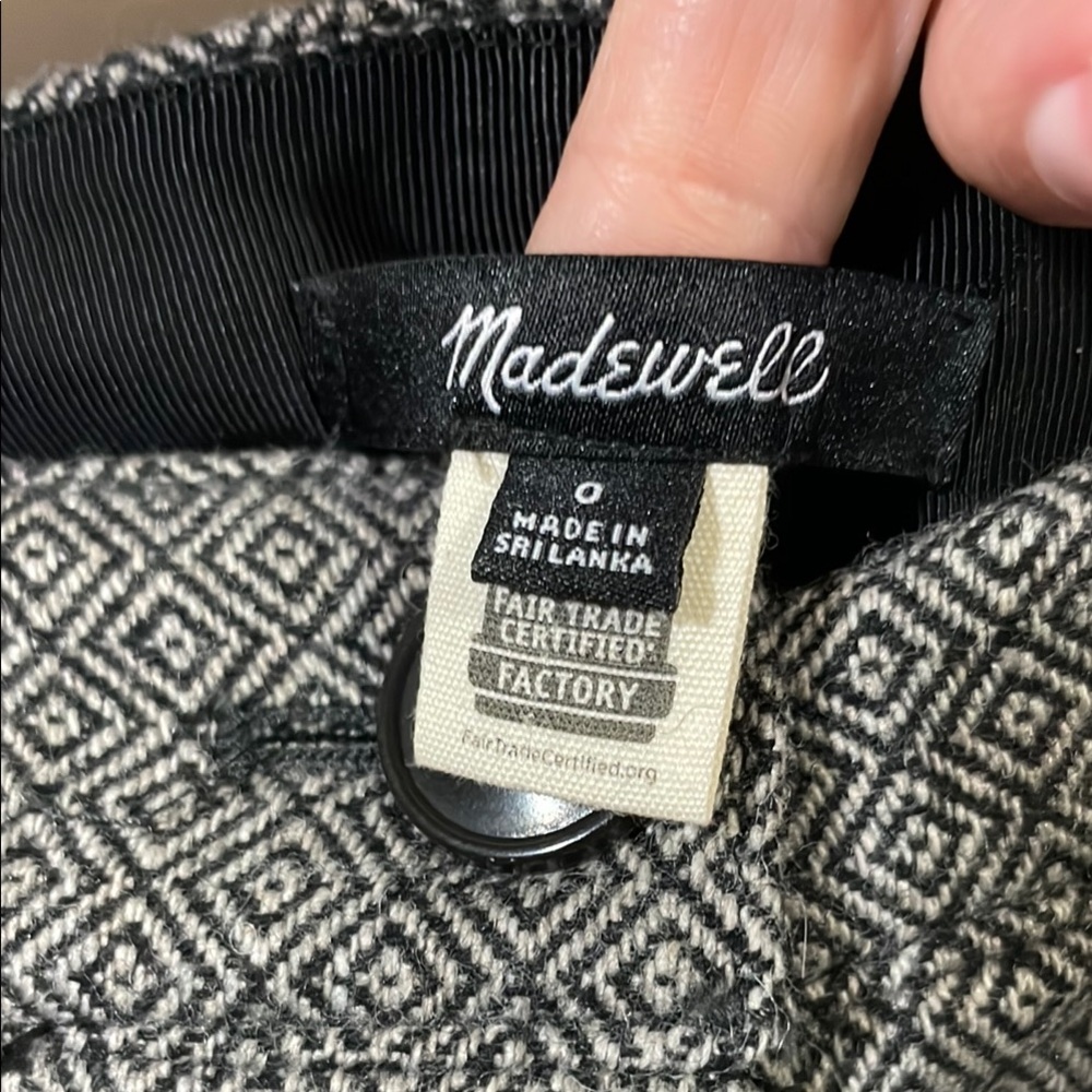 EUC Madewell Wool Button-Up Mini Skirt (with pockets!) - Picture 2 of 3
